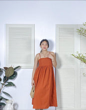 Load image into Gallery viewer, Sweetheart Plain Dress - Regular
