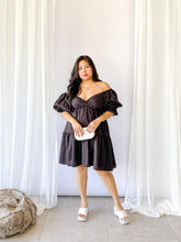 Load image into Gallery viewer, Petal Dress - Plus Size

