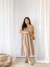 Load image into Gallery viewer, Sweetheart Dress Seersucker - Plus Size
