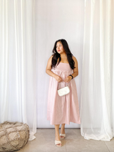 Load image into Gallery viewer, Sweetheart Dress Seersucker - Plus Size
