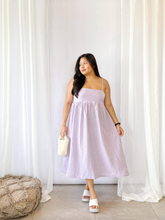 Load image into Gallery viewer, Sweetheart Dress Seersucker - Plus Size
