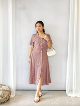 Load image into Gallery viewer, Ralf Dress Shortsleeves Stripes
