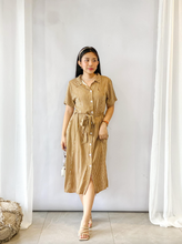 Load image into Gallery viewer, Ralf Dress Shortsleeves Stripes
