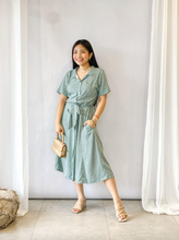 Load image into Gallery viewer, Ralf Dress Shortsleeves Stripes
