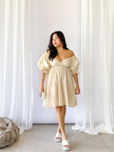 Load image into Gallery viewer, Petal Dress - Plus Size
