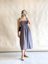 Load image into Gallery viewer, Sweetheart Dress Grid - Regular
