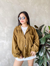 Load image into Gallery viewer, Corduroy Oversized unisex jacket
