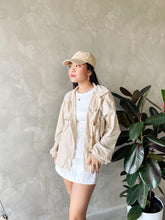 Load image into Gallery viewer, Corduroy Oversized unisex jacket

