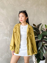 Load image into Gallery viewer, Corduroy Oversized unisex jacket
