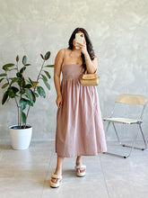 Load image into Gallery viewer, Sweetheart Plain Dress - Plus size

