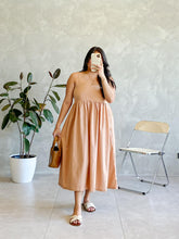 Load image into Gallery viewer, Sweetheart Plain Dress - Plus size
