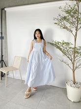 Load image into Gallery viewer, Snow Dress
