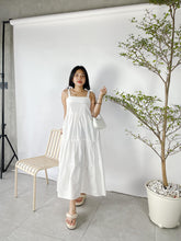 Load image into Gallery viewer, Snow Dress
