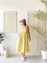 Load image into Gallery viewer, Sweetheart Plain Dress - Regular
