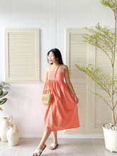 Load image into Gallery viewer, Sweetheart Plain Dress - Regular
