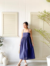 Load image into Gallery viewer, Sweetheart Plain Dress - Regular

