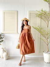 Load image into Gallery viewer, Sweetheart Plain Dress - Regular
