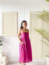 Load image into Gallery viewer, Sweetheart Plain Dress - Regular
