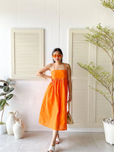 Load image into Gallery viewer, Sweetheart Plain Dress - Regular
